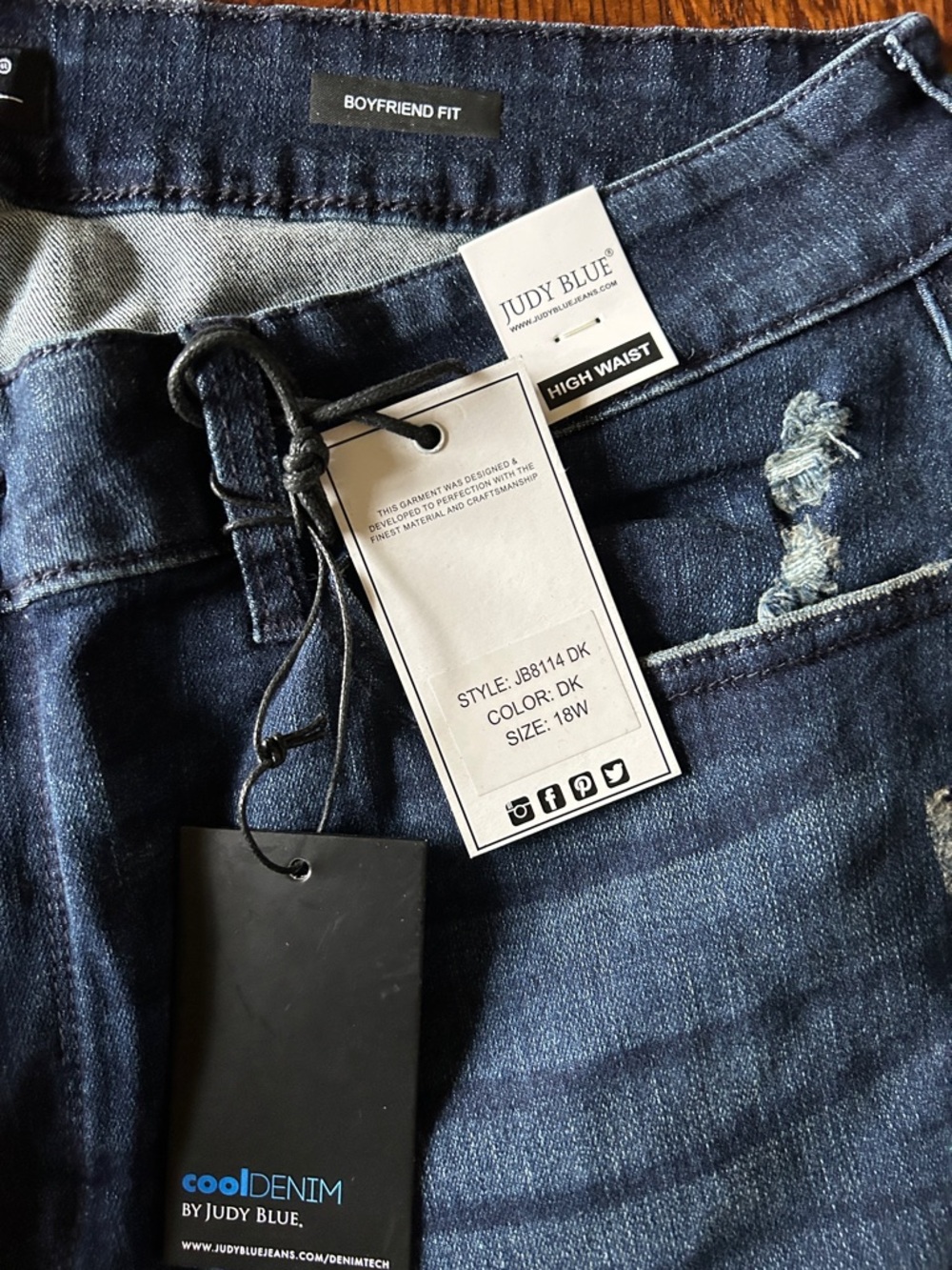 Judy Blue Dark Wash Boyfriend Jeans - Picture 3 of 5